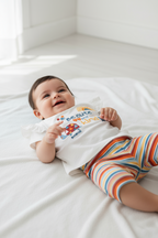 Set per bimba 
COMPLETO 2 PEZZI LEGGINGS CORTO E T-SHIRT