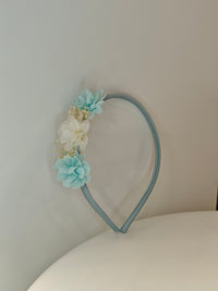 Cerchietto Elsa con 3 Fiori Combinati e Gypsophila Siena
