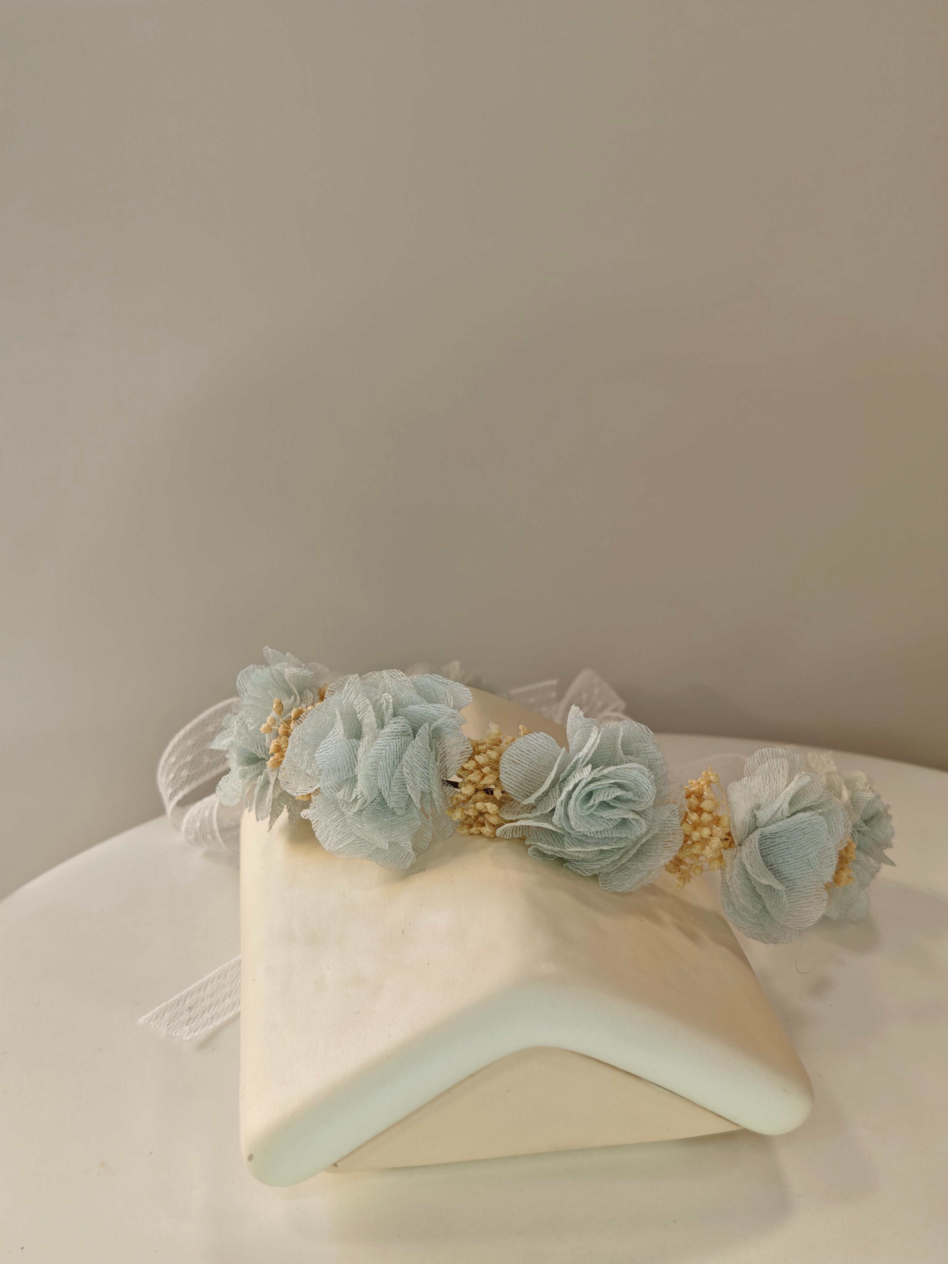 Coroncina Copricapo Arco con Fiori di Bambula e Nastri Siena