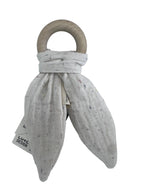 Orecchie in Mussola con Annello di Legno per la Dentizione-gots- Wooly Organic