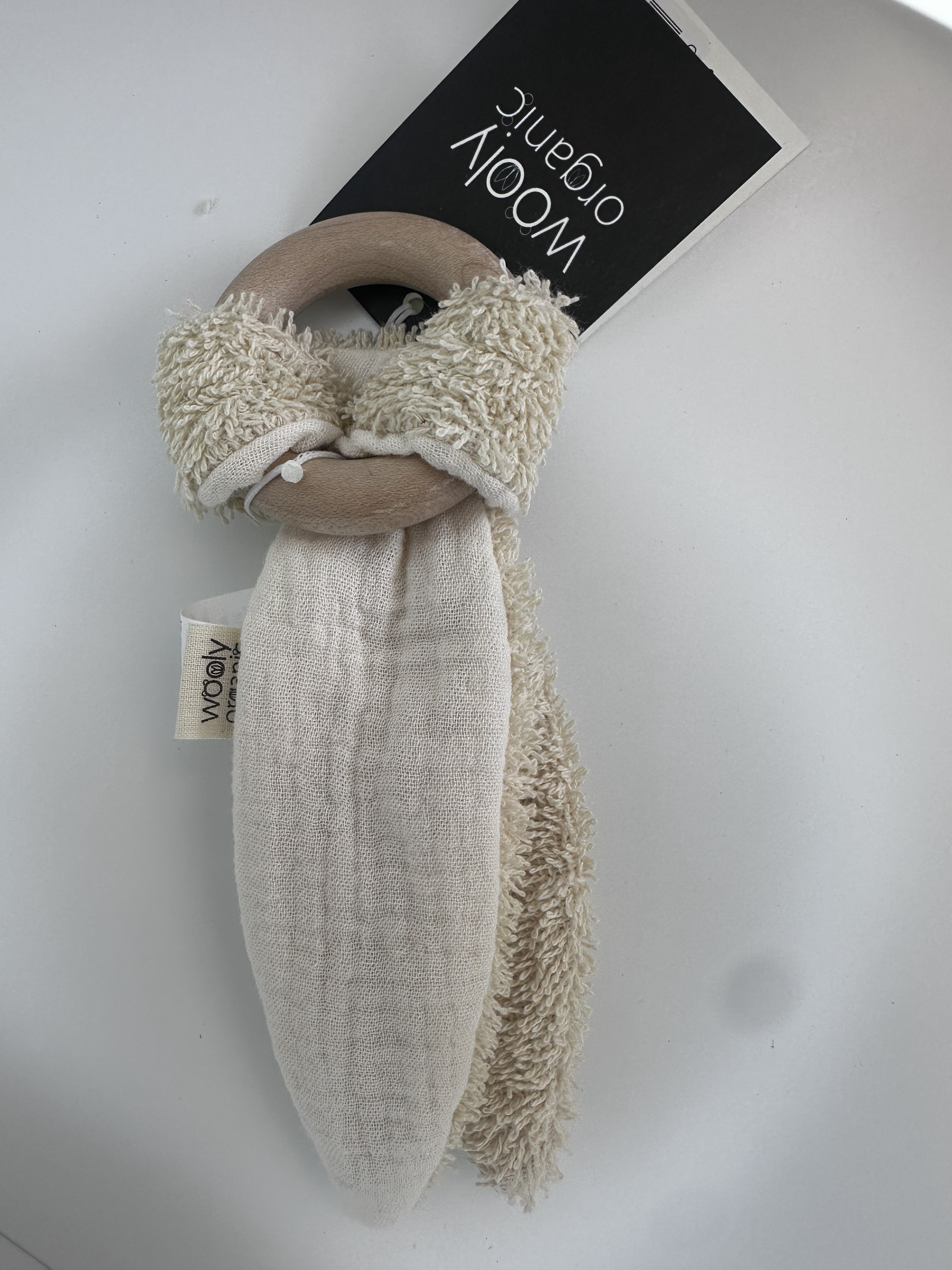 Orecchie in Mussola con Annello di Legno per la Dentizione-gots- Wooly Organic