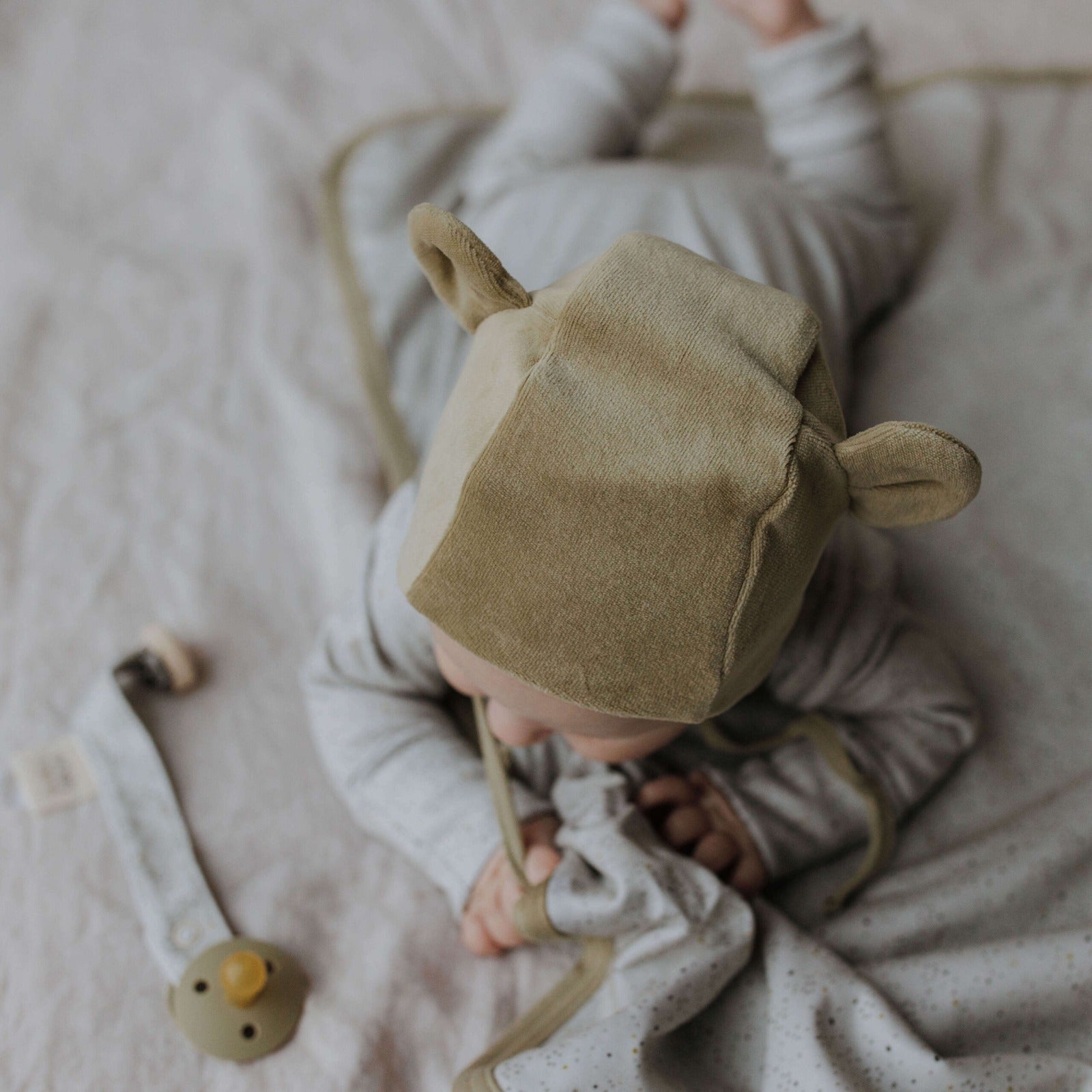 Cappello in Velluto con Orecchie Wooly Organic - Neonati